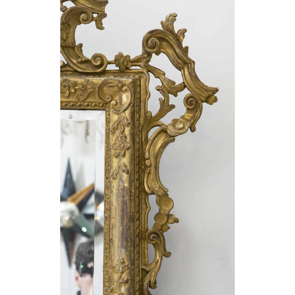 Miroir italien en bois sculpté doré d’époque XIXème siècle | Biron 
