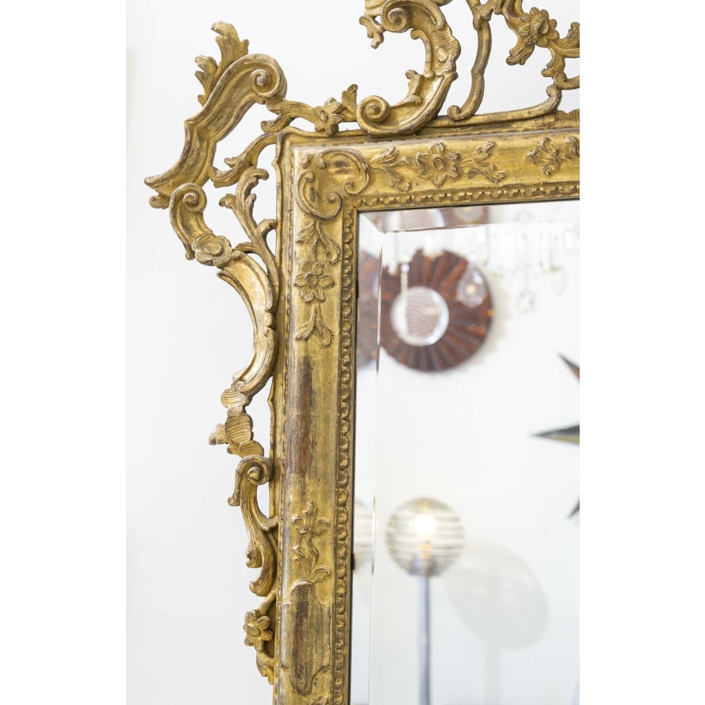 Miroir italien en bois sculpté doré d’époque XIXème siècle | Biron 