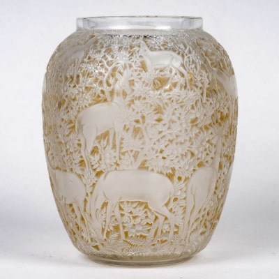 Vase "Biches" verre blanc patiné sépia de René LALIQUE