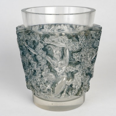 Vase "Bacchus" verre blanc patiné bleu de René LALIQUE