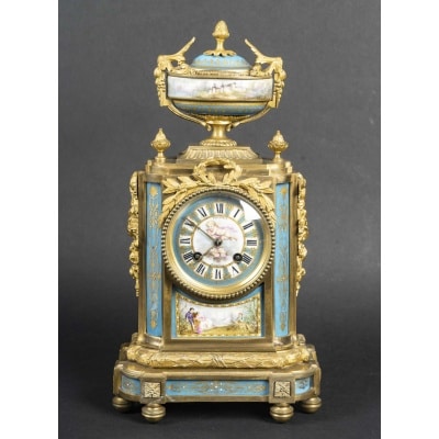 Pendule en bronze et porcelaine, Époque Napoléon III