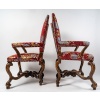 Paire de fauteuils à coiffer en noyer mouluré et sculpté, Italie, début du XVIIIe siècle | Biron 