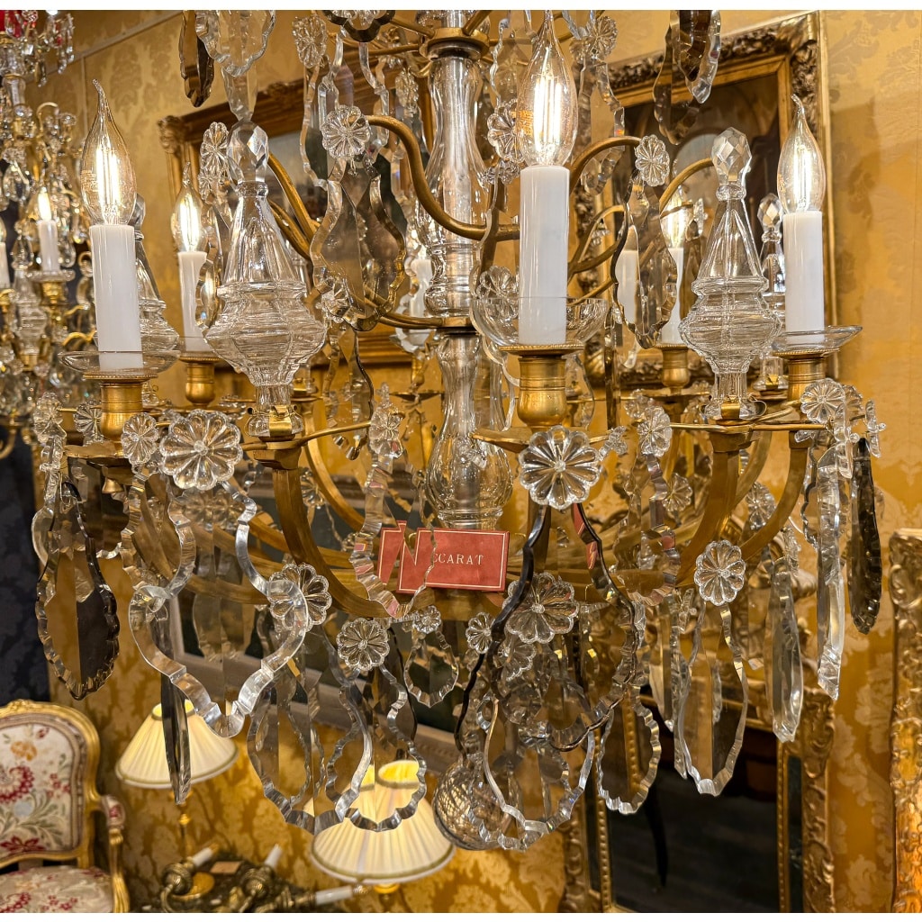 Signé Baccarat Lustre de style Louis XV en bronze doré et décor de crystal taillé vers 1880-1890 | Biron 