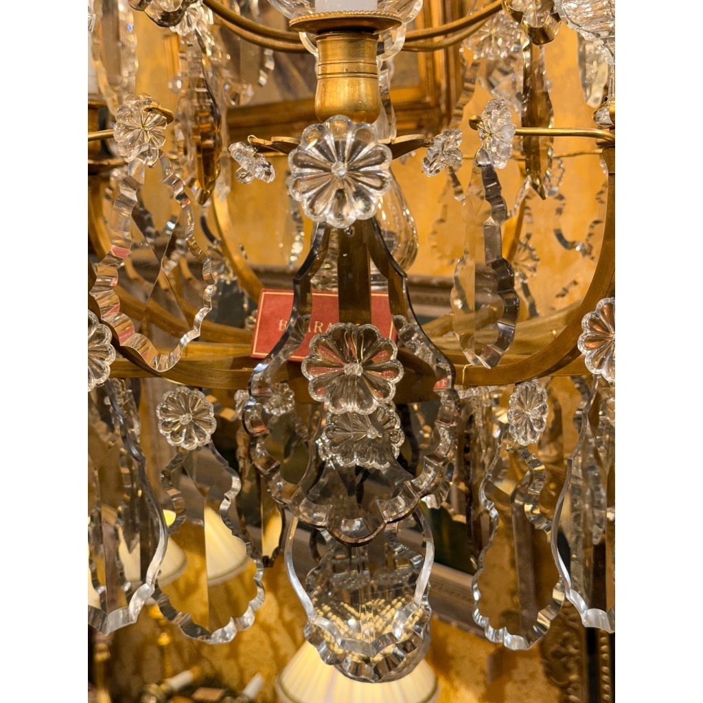 Signé Baccarat Lustre de style Louis XV en bronze doré et décor de crystal taillé vers 1880-1890 | Biron 