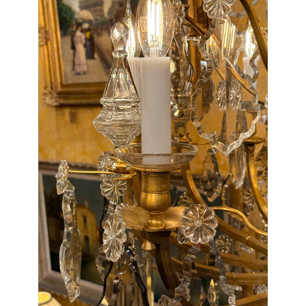 Signé Baccarat Lustre de style Louis XV en bronze doré et décor de crystal taillé vers 1880-1890 | Biron 