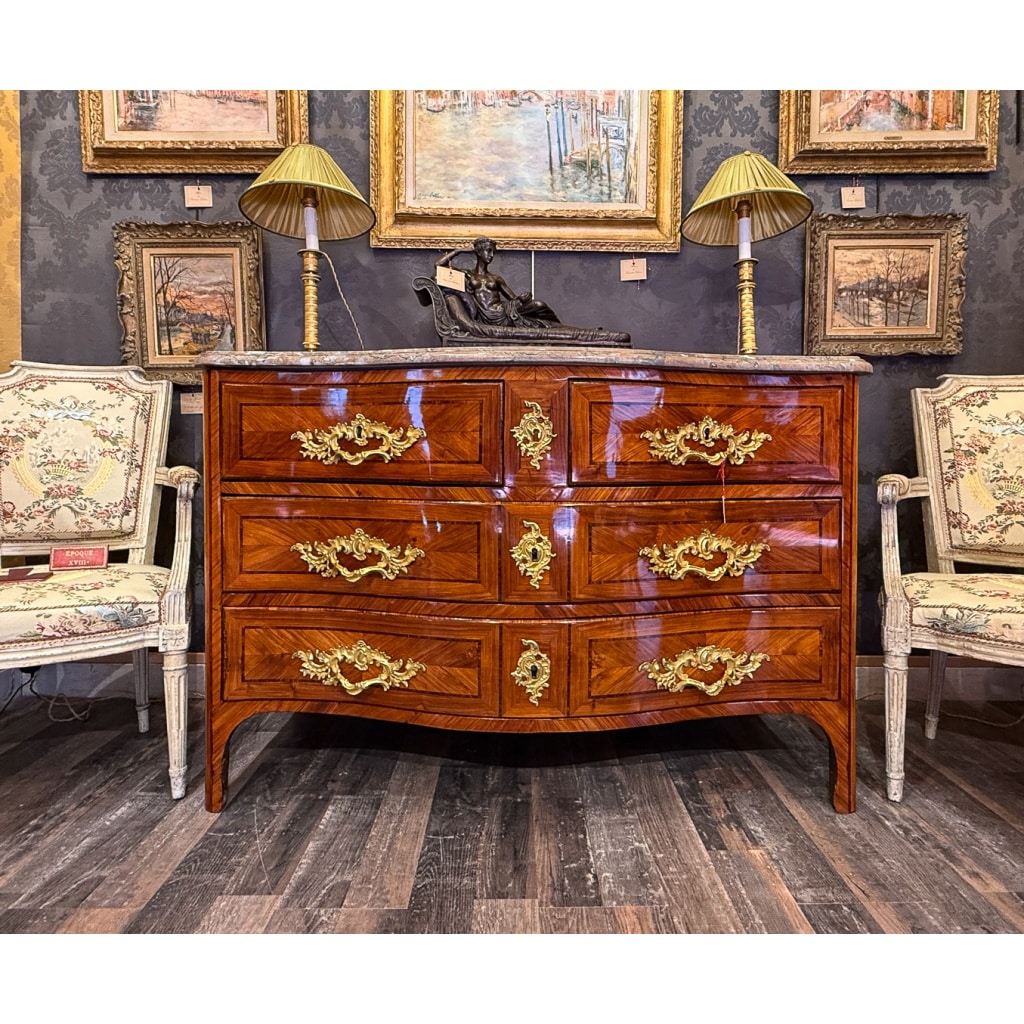 Jean-François Lapie (1720-1797) – Commode en marqueterie de bois de rose et bois de violette d’époque Louis XV | Biron 