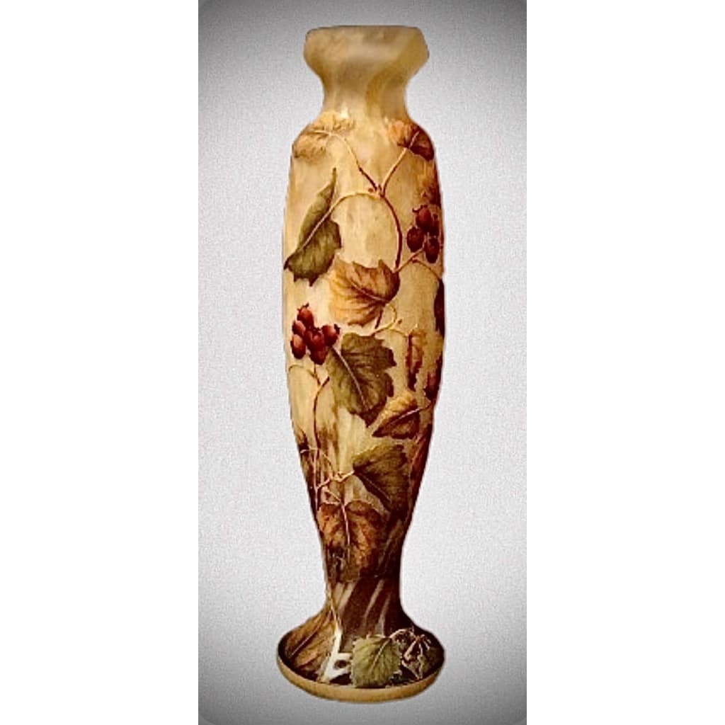 DAUM NANCY VASE A DÉCOR DE POMME D’API | Biron 