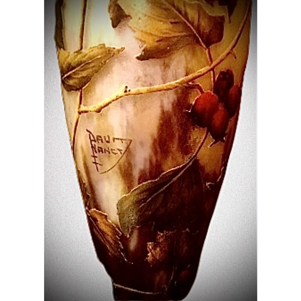 DAUM NANCY VASE A DÉCOR DE POMME D’API | Biron 