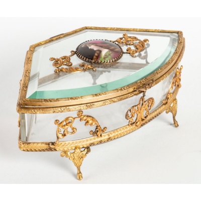 Un Coffret à Bijoux En Cristal Et Bronze Fin XIXème Siècle