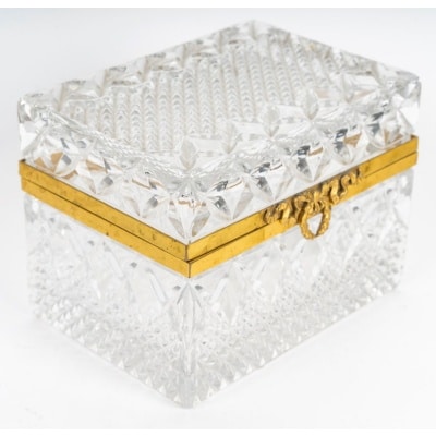 Un Coffret à Bijoux En Cristal Taillé, XXème Siècle