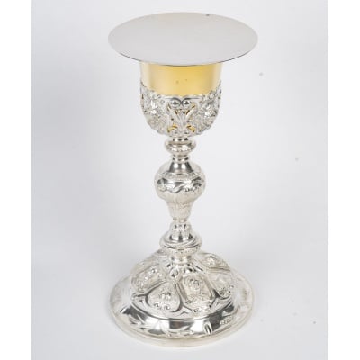 Calice avec patène à décor de symboles lithurigiques, d'époque XIXème.