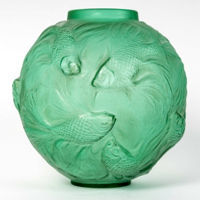 Vase "Formose" verre vert émeraude de René LALIQUE