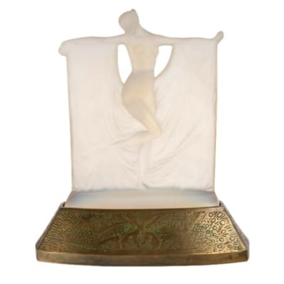 1925 René Lalique – Statuette « Suzanne » verre opalescent