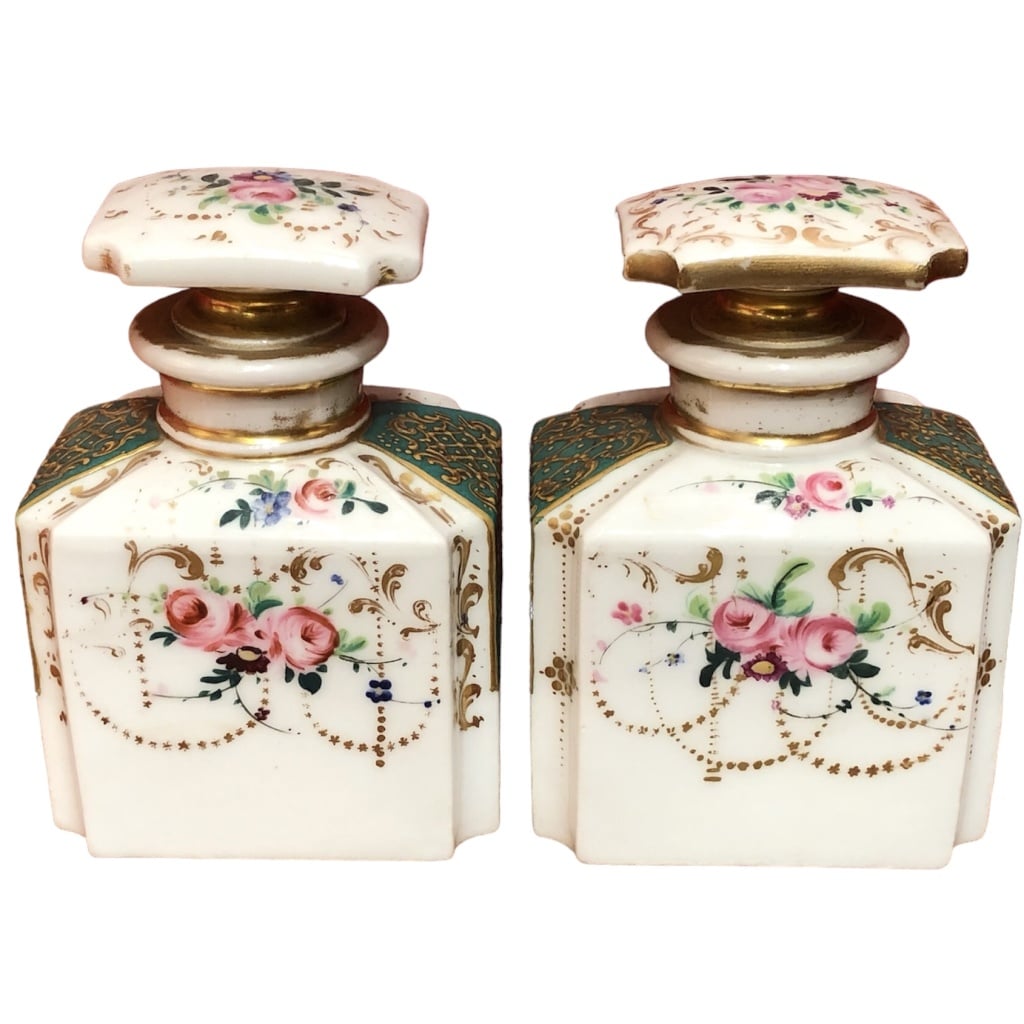 Boite à thé 19è, 2 flacons en porcelaine. 4