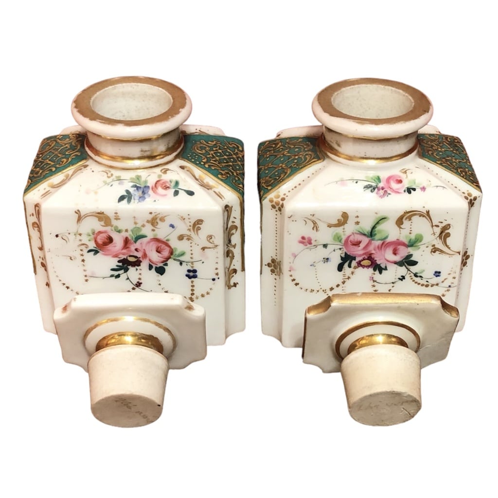 Boite à thé 19è, 2 flacons en porcelaine. 3