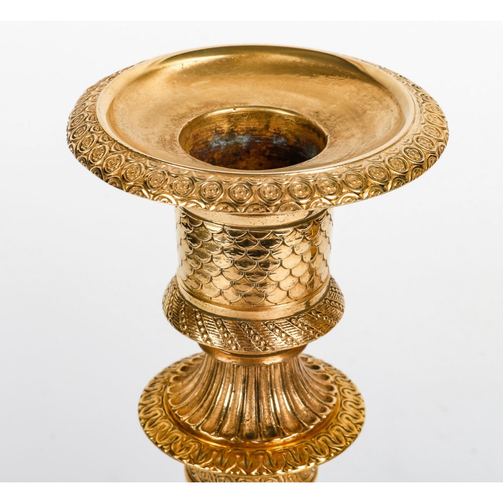 Paire de Bougeoirs d’époque Empire en Bronze Patiné et Doré montés en lampes vers 1810 10
