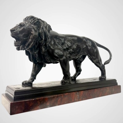 Sculpture - Le Lion Marchant , Antoine - Louis Barye (1795-1875) - Bronze