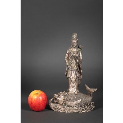 Une sculpture de Budisatva en bronze argenté, fin XIXème siècle