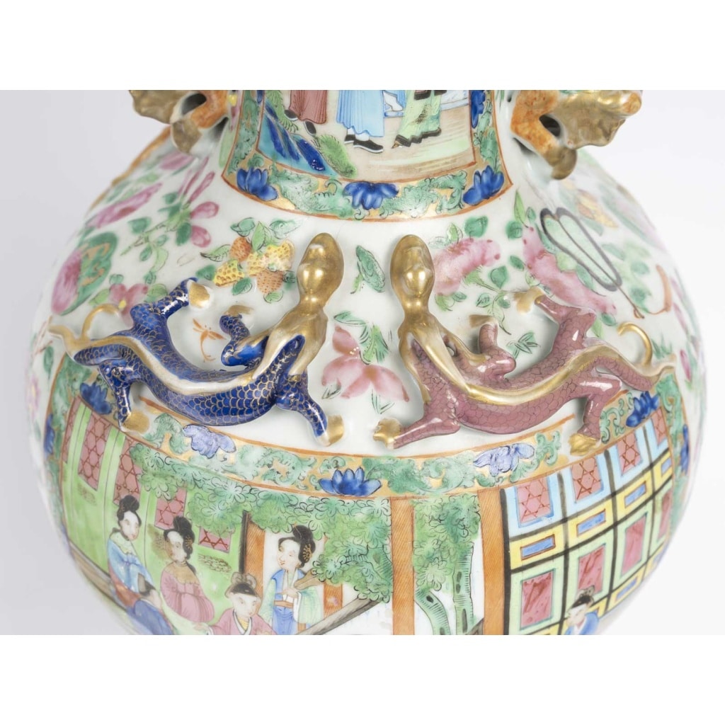 Paire de vases Canton pouvant former lampes , XIXème siècle. 5