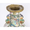 Paire de vases Canton pouvant former lampes , XIXème siècle. 27
