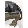 Sculpture Monumentale en Bronze – Panthère à Patine Noire sur Branche, Commande Unique Début XX 17