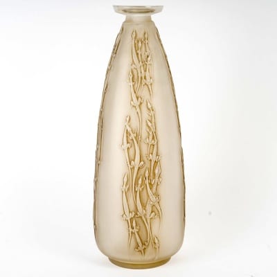 Vase "Quatre Groupes de Lézards" verre blanc patiné sépia de René LALIQUE