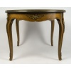 Table basse ovale en marqueterie florale sous verre 8