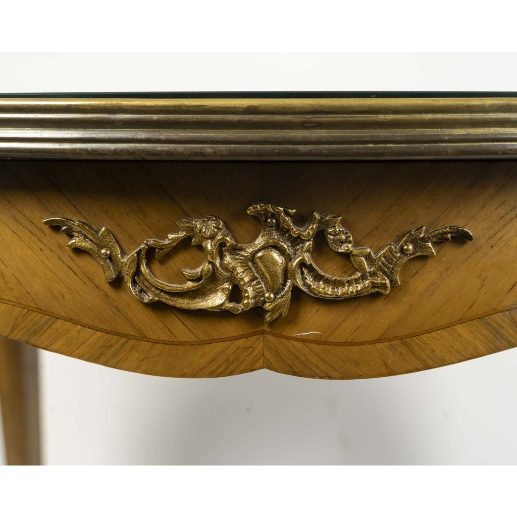 Table basse ovale en marqueterie florale sous verre 5