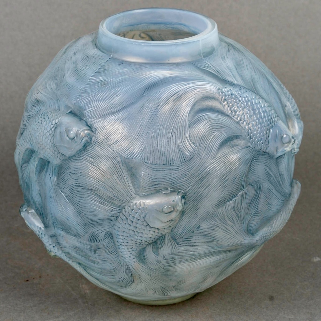 Vase « Formose » verre opalescent patiné bleu de René LALIQUE 4
