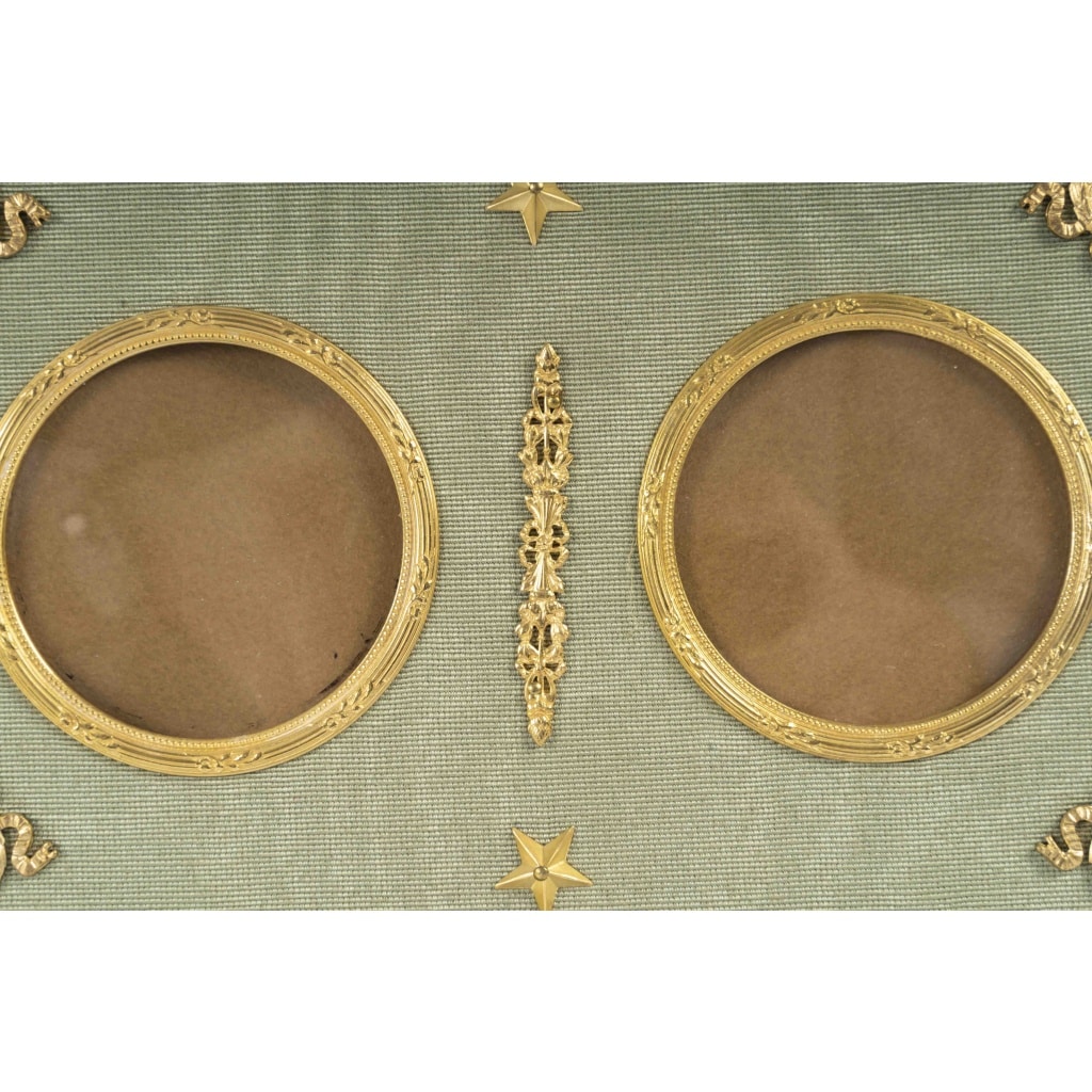 Un cadre photos double, de style louis XVI, fin XIXème siècle 9
