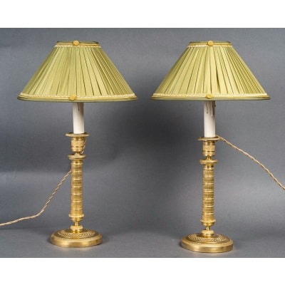 Paire de Bougeoirs d’époque Empire en Bronze ciselé Doré montés en lampes vers 1810