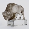 Presse-Papiers « Bison » verre blanc patiné gris de René LALIQUE 10