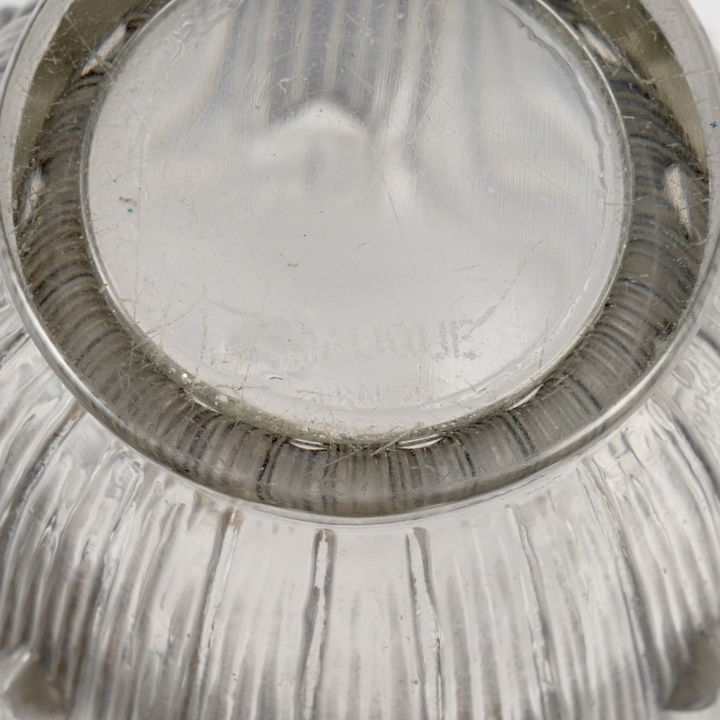 Vase « Bellis » verre blanc patiné gris bleu de René LALIQUE 6