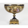 Grande coupe centre de table en porcelaine dans le goût de Sèvres, XIXᵉ siècle 16