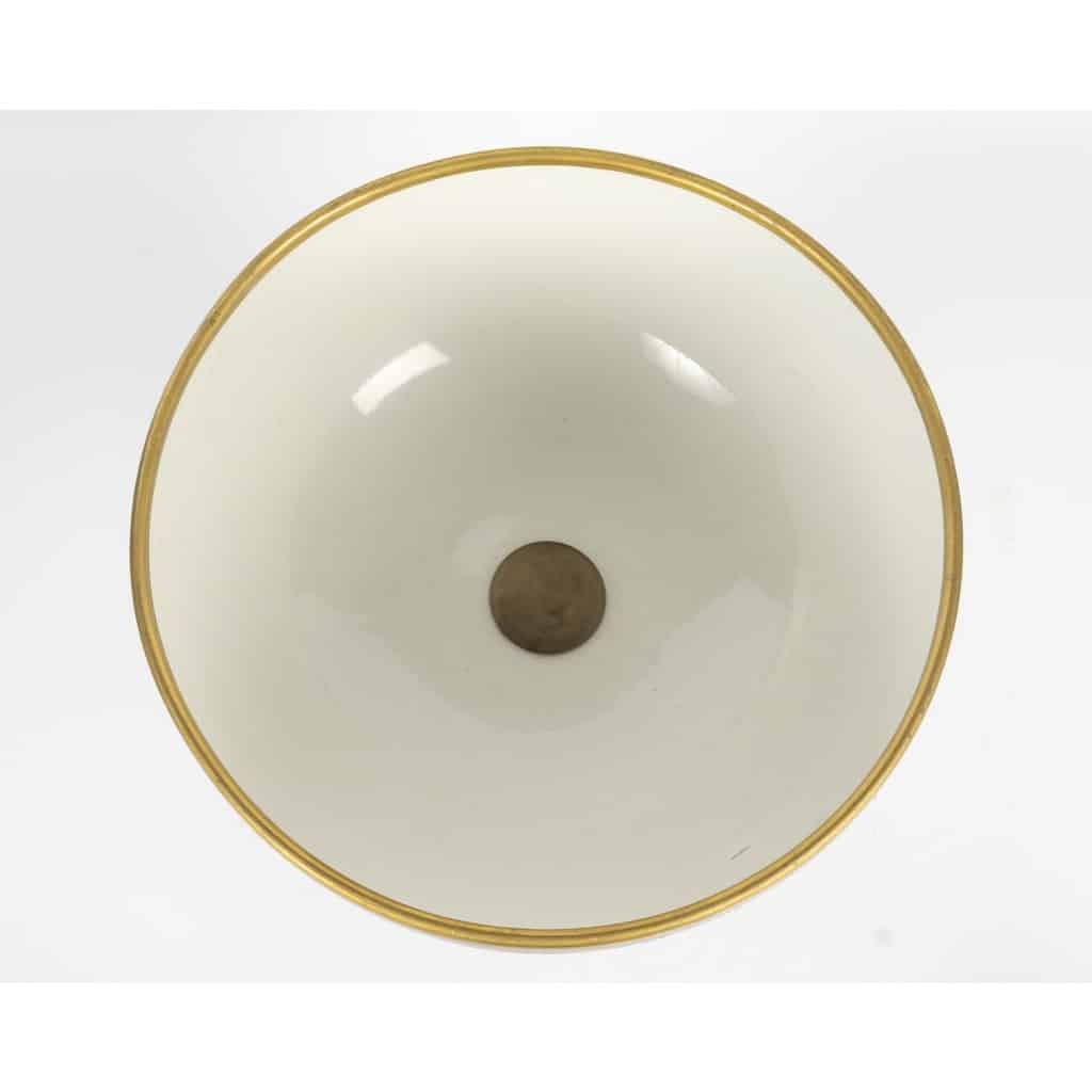 Grande coupe centre de table en porcelaine dans le goût de Sèvres, XIXᵉ siècle 10