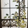 Paire de vitraux aux glycines, bignones, chèvrefeuille et mésanges (H197cm L103cm) 13
