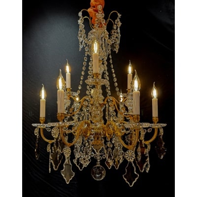 Baccarat (signé) Lustre de style Louis XVI à Neuf Lumières en Bronze Ciselé et Doré vers 1900