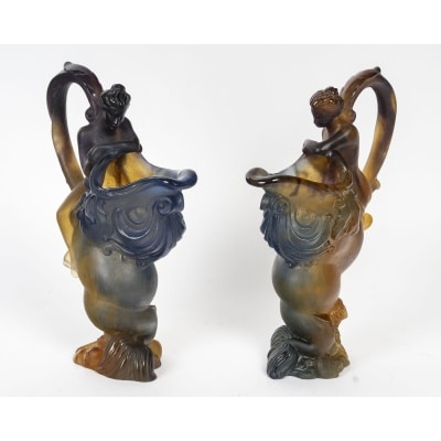 Paire d’aiguières en pâte de verre signées Daum France – Art Nouveau
