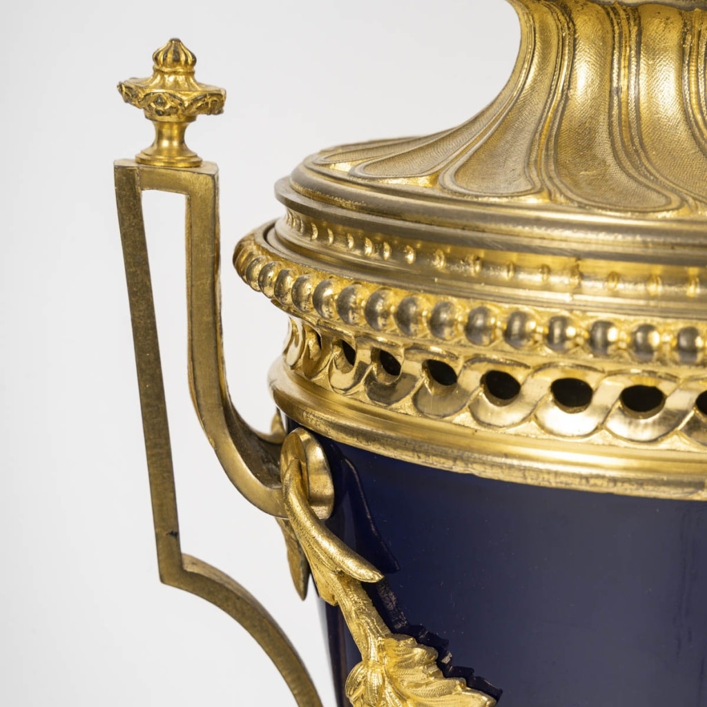 Paire de lampes à pétrole de style Napoléon III Époque fin XIXᵉ siècle 6