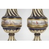 Paire de grands vases torsadés en porcelaine peinte et dorée, XIXᵉ siècle 12
