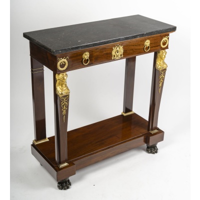 Petite console en acajou et bronze doré, d’époque Ier empire (1804-18015), XIXème siècle.