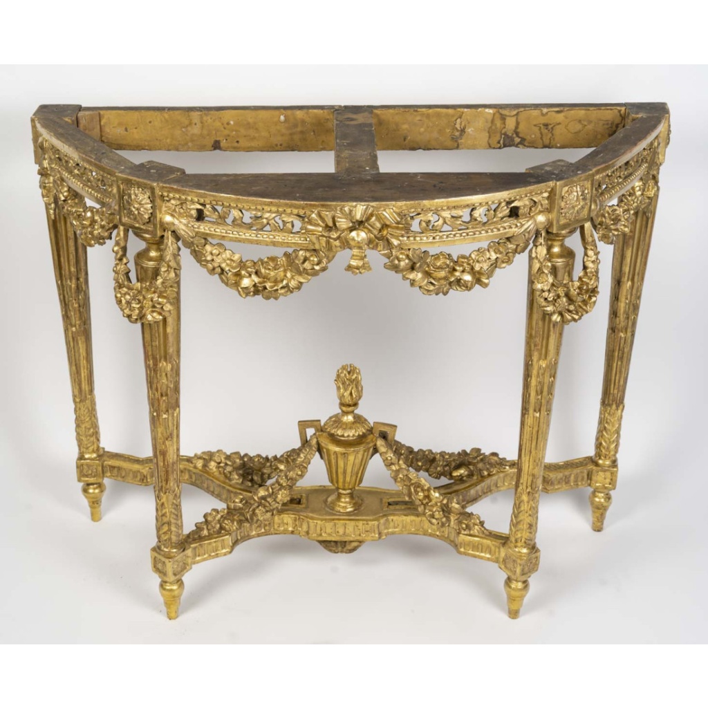 Grande console en bronze sculpté et doré, d’Epoque Louis XVI (1774-1789), XVIIIème siècle. 5