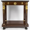 Petite console en acajou et bronze doré, d’époque Ier empire (1804-18015), XIXème siècle. 15