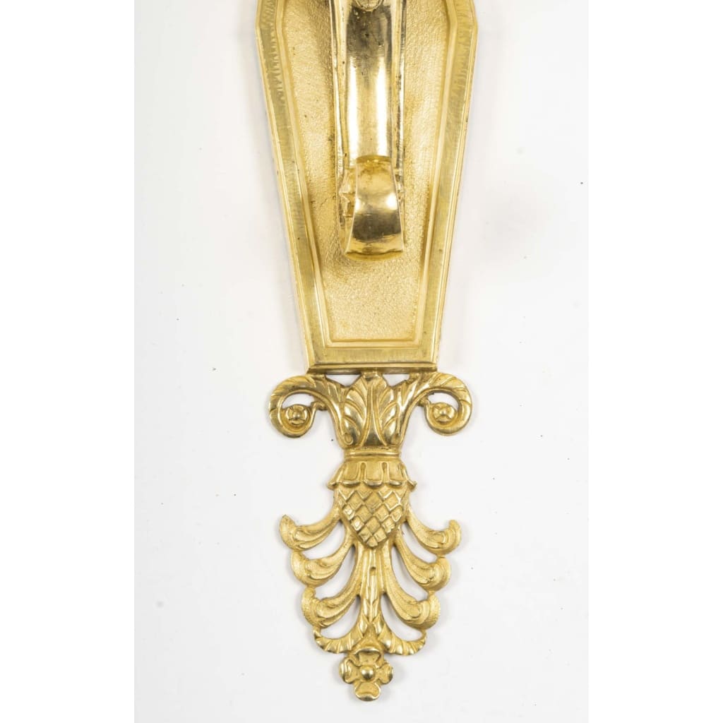 Paire d’appliques à décor de cariatides ailées, d’époque Empire. XIXéme siècle 8