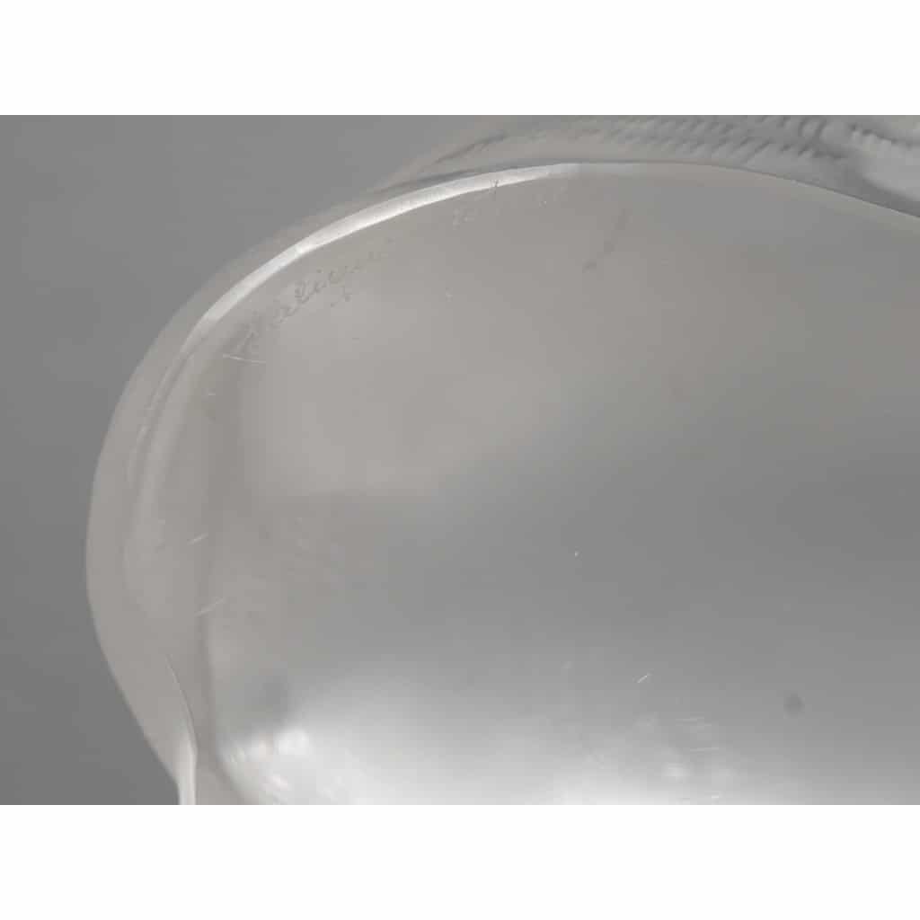 LALIQUE – Chat couché en cristal Signé Lalique France 14 LALIQUE – Chat couché en cristal Signé Lalique France 14