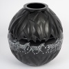 Vase « Tanzania » cristal noir émaillé blanc de Marie-Claude LALIQUE 12