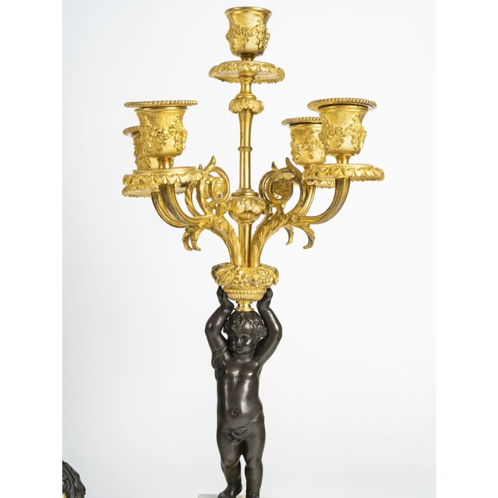 Une Garniture En Bronze Doré Et Marbre Blanc, XIXème Siècle 13