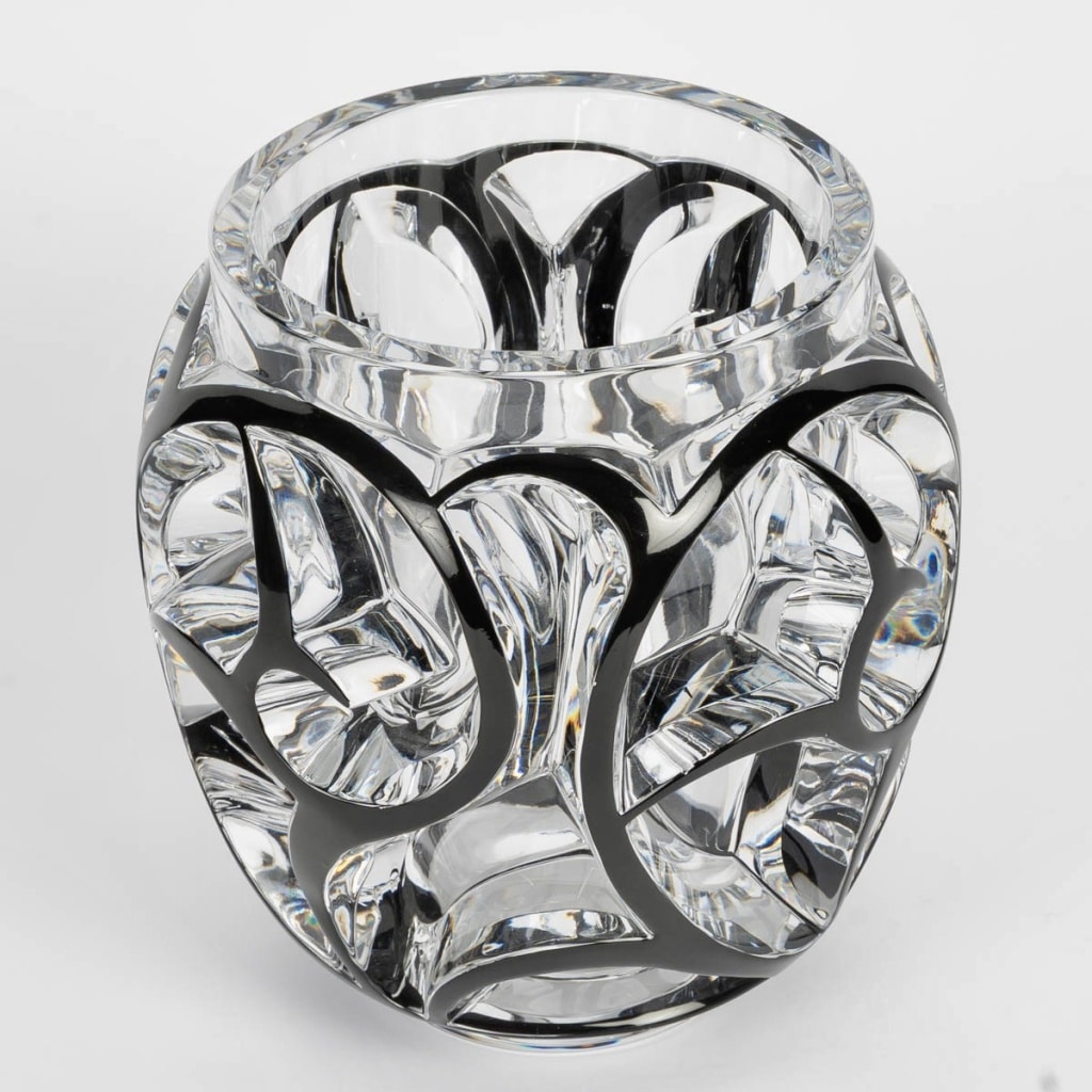 Vase « Tourbillons » cristal blanc émaillé noir de LALIQUE 4 Vase « Tourbillons » cristal blanc émaillé noir de LALIQUE 4