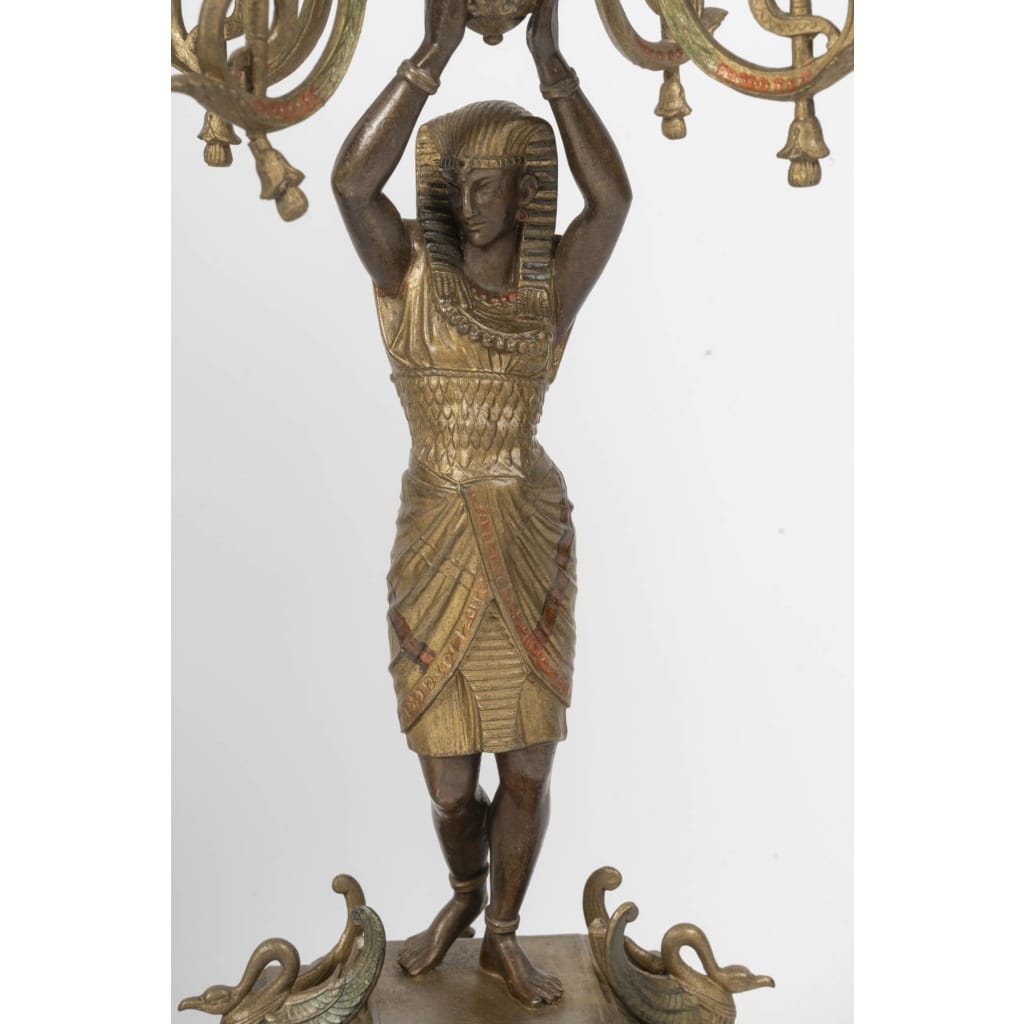 Une garniture de cheminée de style Egypte Antique, fin XIXème siècle 12