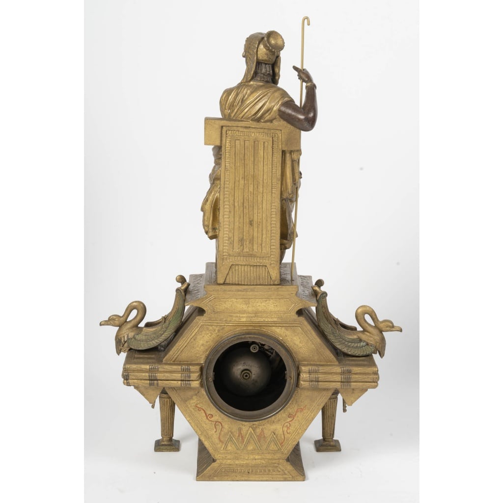 Une garniture de cheminée de style Egypte Antique, fin XIXème siècle 8
